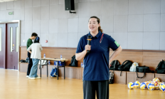 极速电竞官网:女排奥运冠军宋妮娜：青少年保持身心健康才能走得更远
